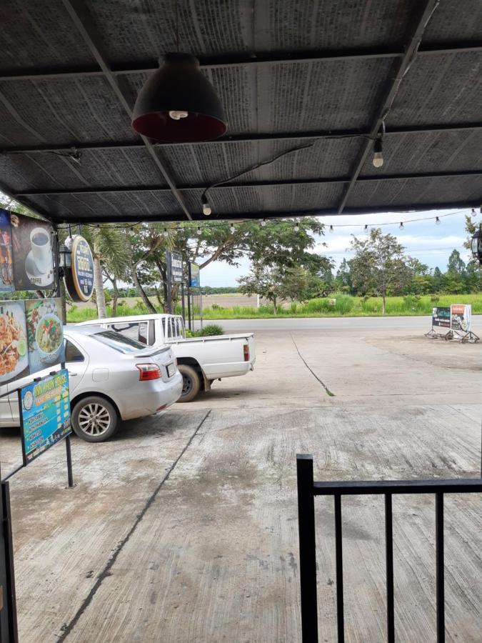 Baankhuninn Urt Airport Surat Thani Zewnętrze zdjęcie